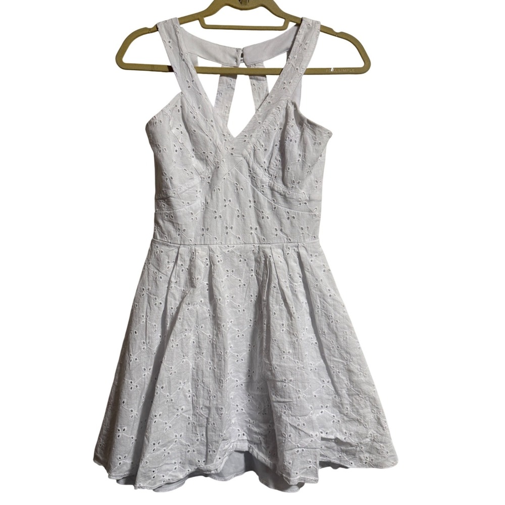 Crystal‎ Doll White Eyelet Lace Fit Flare Mini Dress V-Neck Cut-Out Back Size 7